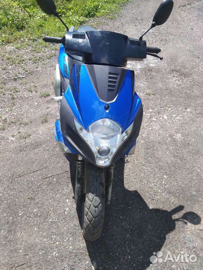 Скутер Рейсер