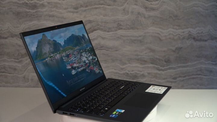 Мощный ноут i5, 16 Gb оперативки, 12 ядер, 512SSD