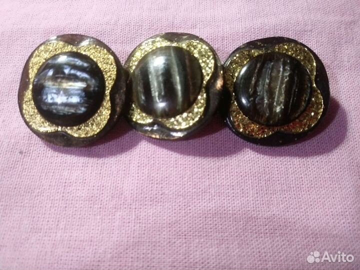 Много пуговиц СССР