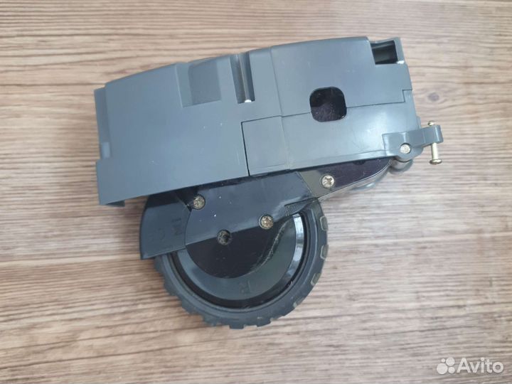 Колеса модуль к роботу пылесосу irobot roomba