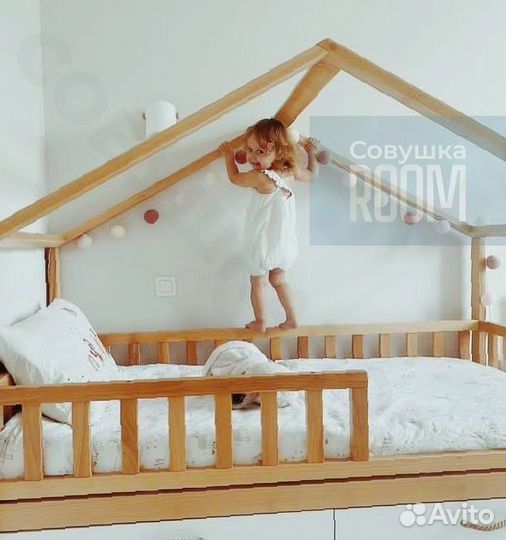 Детская кровать домик