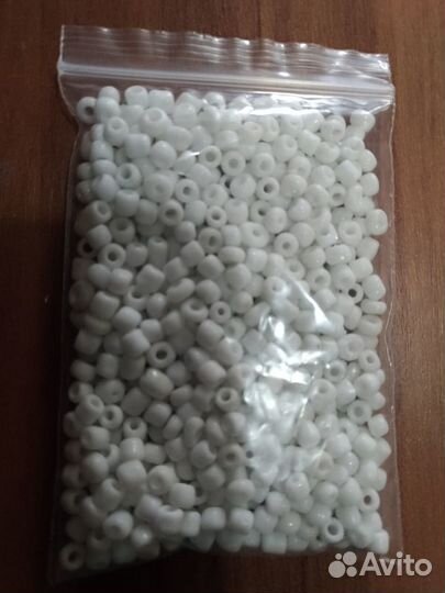 Бисер, пайетки. бусины