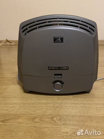 Воздухоочиститель (ионизатор) Атмос-лайф