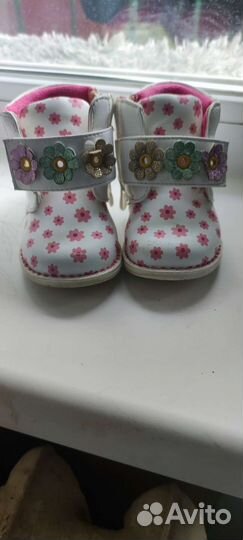 Сапожки для девочки демисезонные