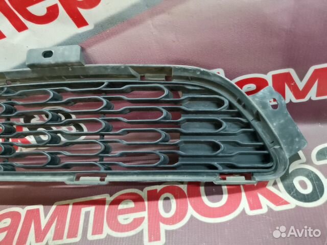 Решетка бампера передний Kia Sorento