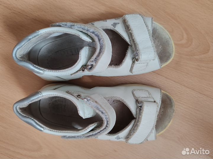 Сандалии для девочки натур кожа 27