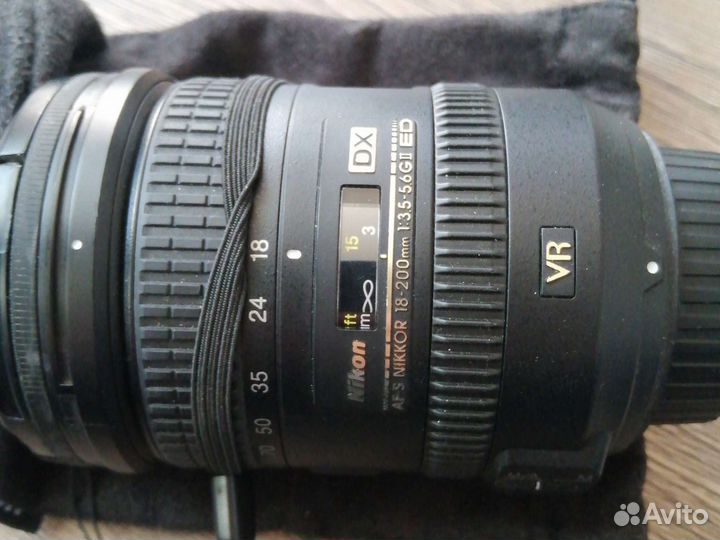 Объектив Nikkor 18-200 mm