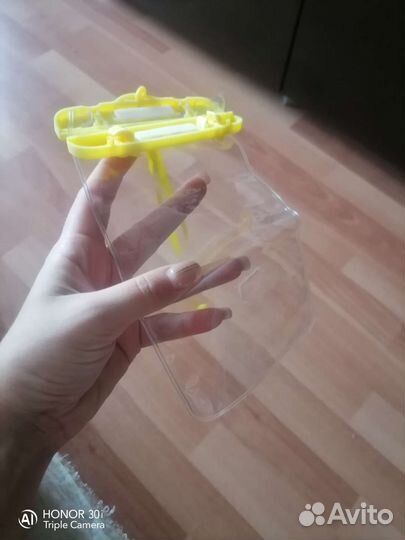 Водонепроницаемые чехлы на телефон