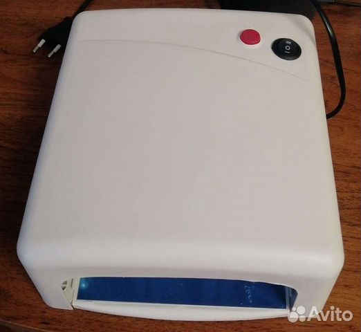 Лампа для сушки ногтей