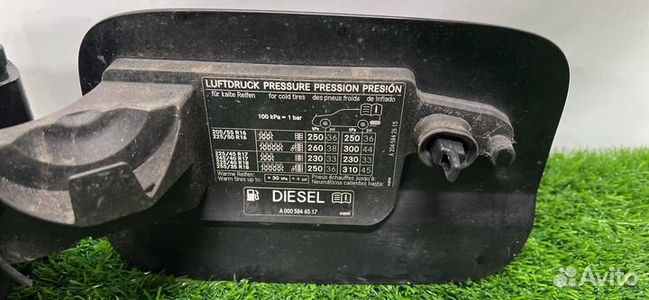 Лючок топливного бака Mercedes-Benz C-Класс