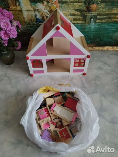 Домик деревянный много мебели для малышей 2-5 лет