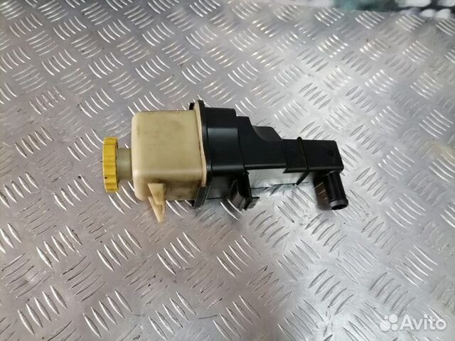 Бачок гур Chrysler Sebring 2000-2007