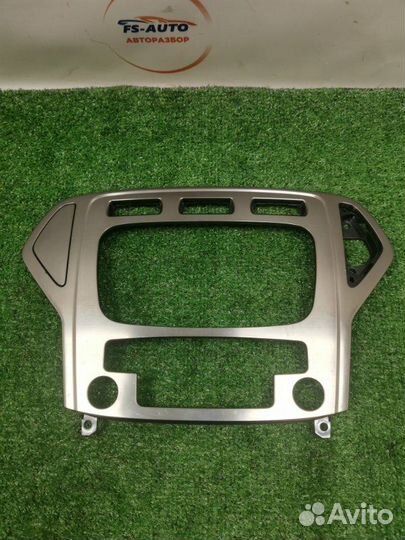 Рамка магнитолы Ford Mondeo 4 хетчбек 2.3 seba