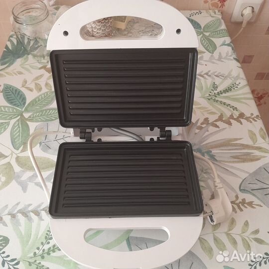 Мультигриль, сендвичница, бутербродница