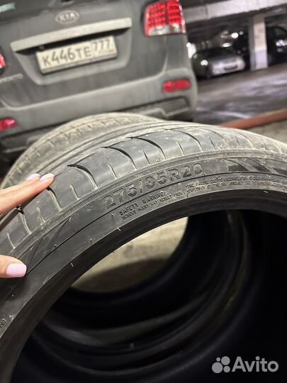 Pirelli Carrier 275/35 R20