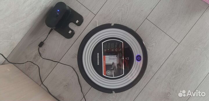Робот пылесос redmond RV-R300
