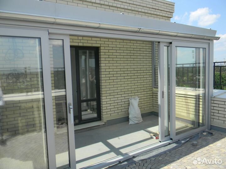 Стеклянные перегородки для зонирования