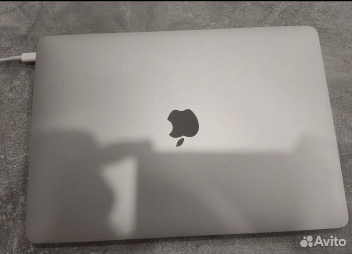 Apple MacBook air 13 2020 m1 8gb 256