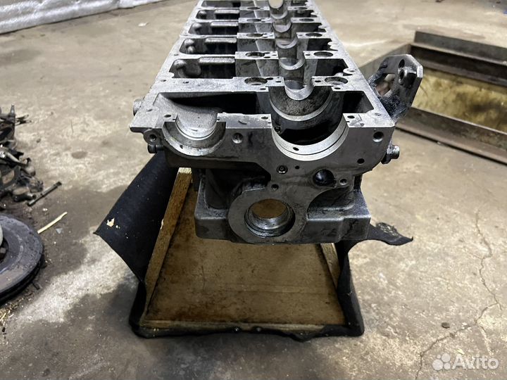 ГБЦ правая touareg 5.0 4.9 TDI AYH r070103373a