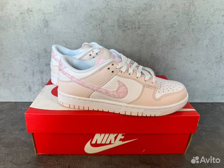 Кроссовки Nike Dunk Low Pink Paisley