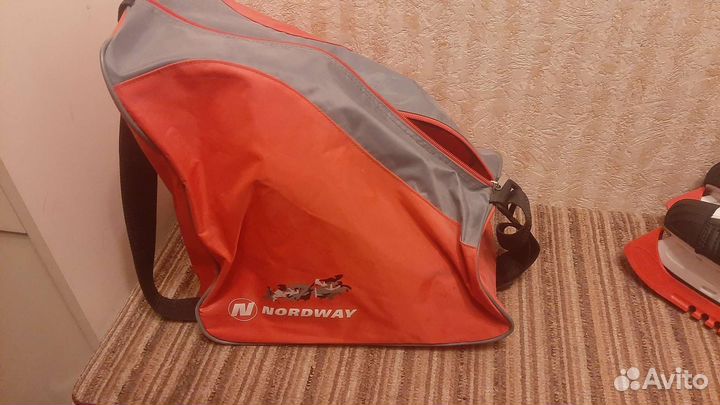 Коньки хоккейные 39 размер новые