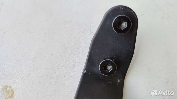 Тормоз для трюкового самоката