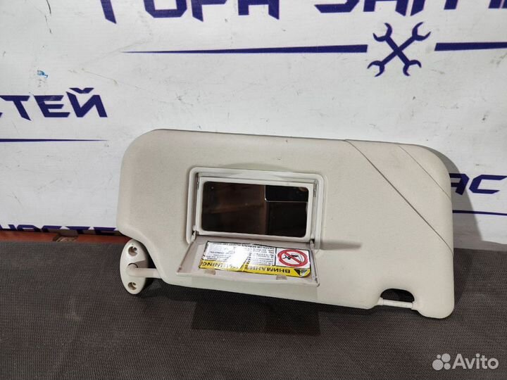 Козырек солнцезащитный левый Ford Focus 3