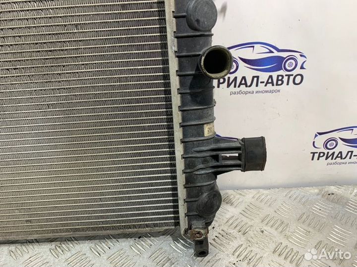 Радиатор основной Opel Zafira B Z18XER