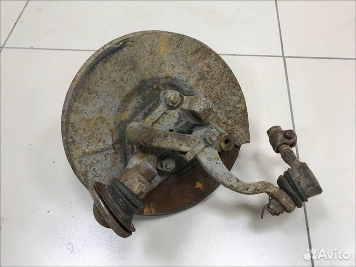 Кулак поворотный передний левый LADA 2107