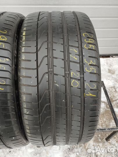 Pirelli P Zero 295/35 R21