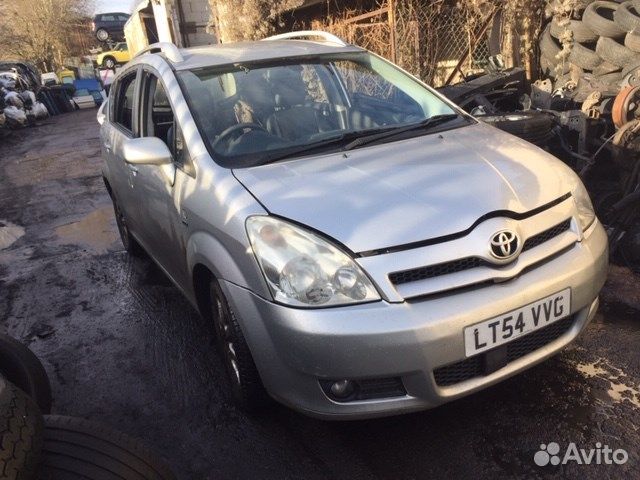 Разбор на запчасти Toyota Corolla Verso 2004-2009