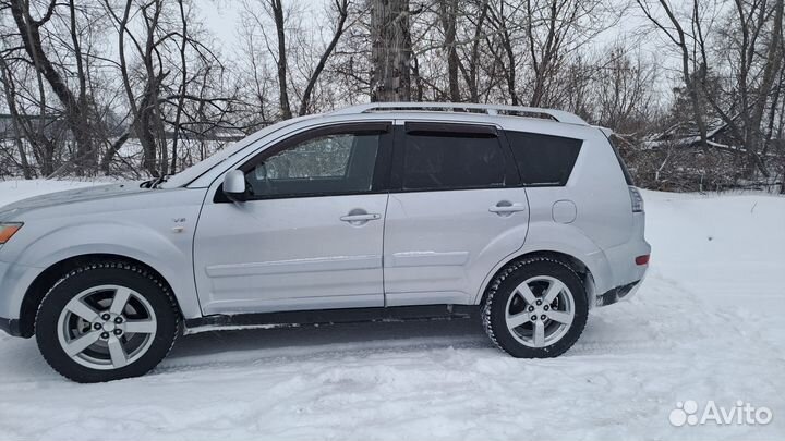 Mitsubishi Outlander 3.0 AT, 2007, 303 000 км