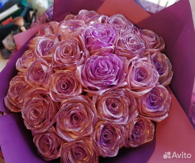 Шикарные букеты роз из атласных лент