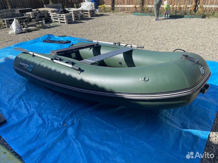 Лодка пвх Gladiator 330 нднд