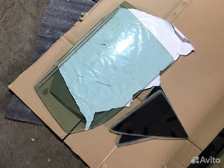 Стекла задние camry 50