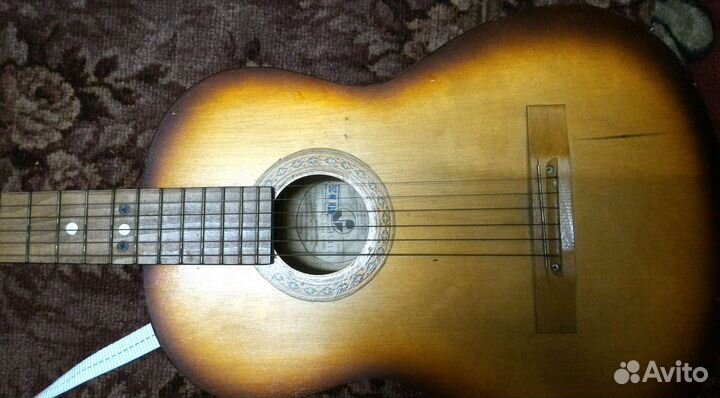Классическая гитара бу