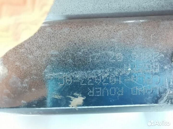 Усилитель переднего бампера Land Rover 2