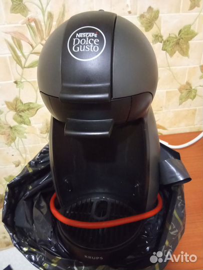 Кофеварка капсульная dolce gusto