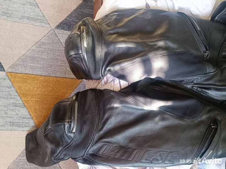 Мотокомбинезон раздельный кожаный мужской Dainese