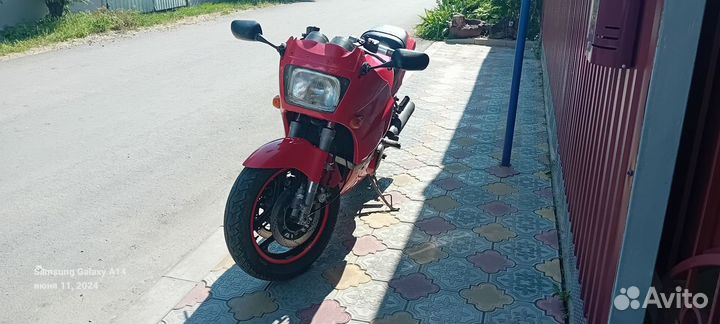 Продаю мото kawasaki gpz 400