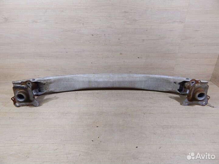 Усилитель переднего бампера Audi TT 8N