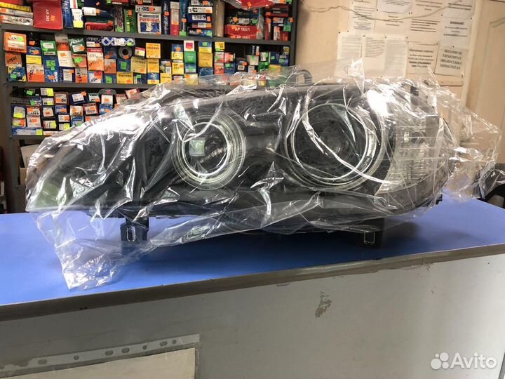 Фара на bmw x5 е70
