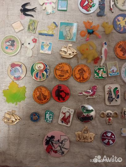 Набор детских значков СССР