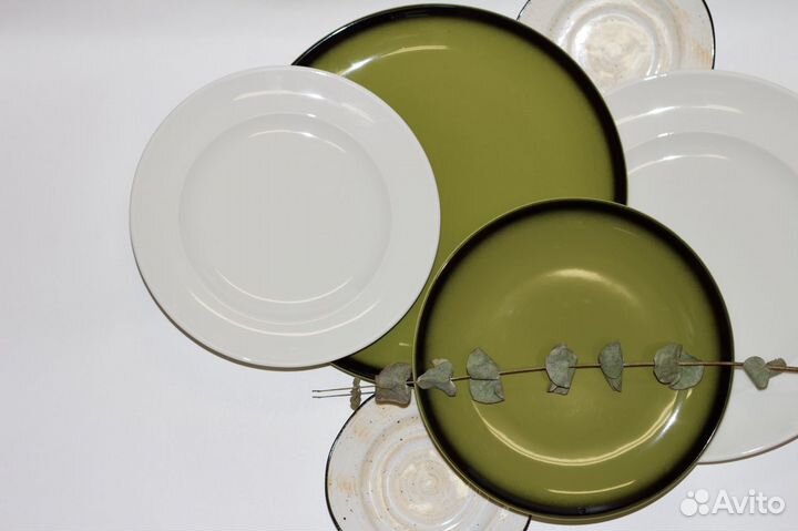 Тарелки цветные фарфор