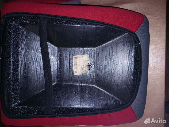 Детское кресло бустер