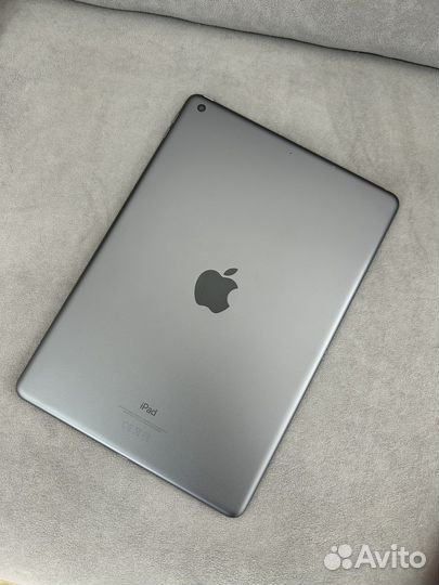 iPad (7 поколения)