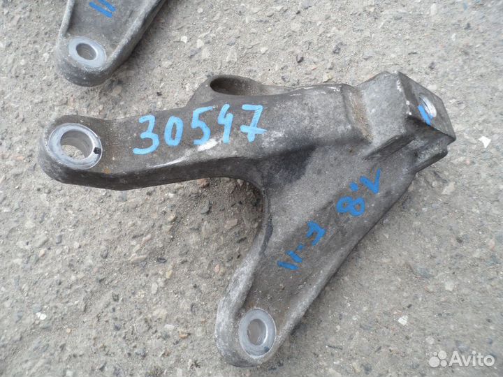 Кронштейн кпп Ford Focus