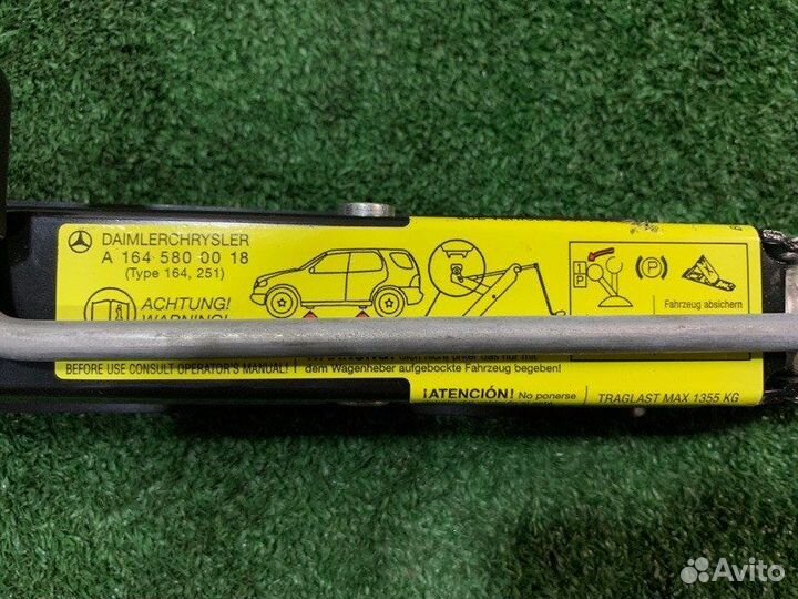 Домкрат Mercedes-Benz R-Class W251 272967 2006