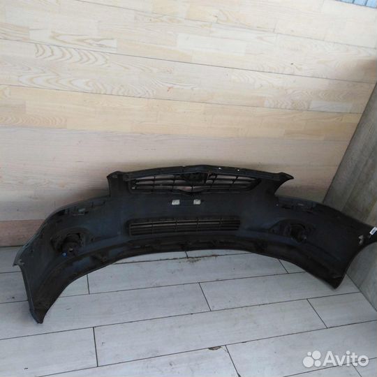 Бампер передний Toyota avensis t25 рест