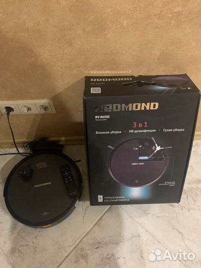Робот пылесос redmond rv r650s
